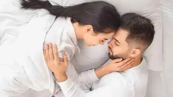 pelet wanita dengan foto