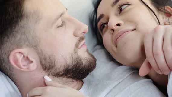 Amalan Agar Suami Selalu Ingat Istri Secara Spiritual Aman