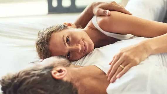 Cara Memelet Wanita yang Kita Suka Secara Halus