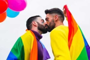 Jimat Gay dengan Rahasia Energi Mistikal yang Membekas