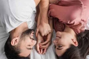 Cara Mendapatkan Hati Seseorang Secara Spiritual yang Efektif