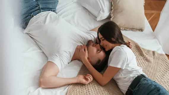 Cara memelet wanita pakai rokok pengasihan lewat asap