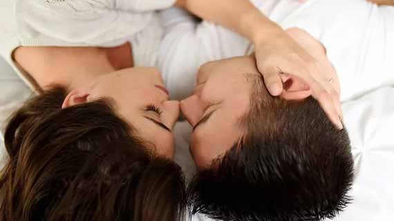 Pelet memanggil nama dan makna di balik pengalaman asmara
